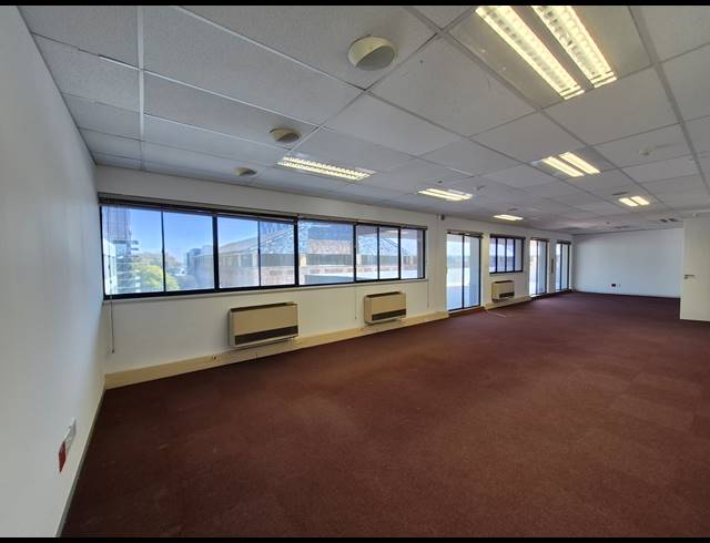 692M² OFFICE TO LET IN SANDTON CENTRAL